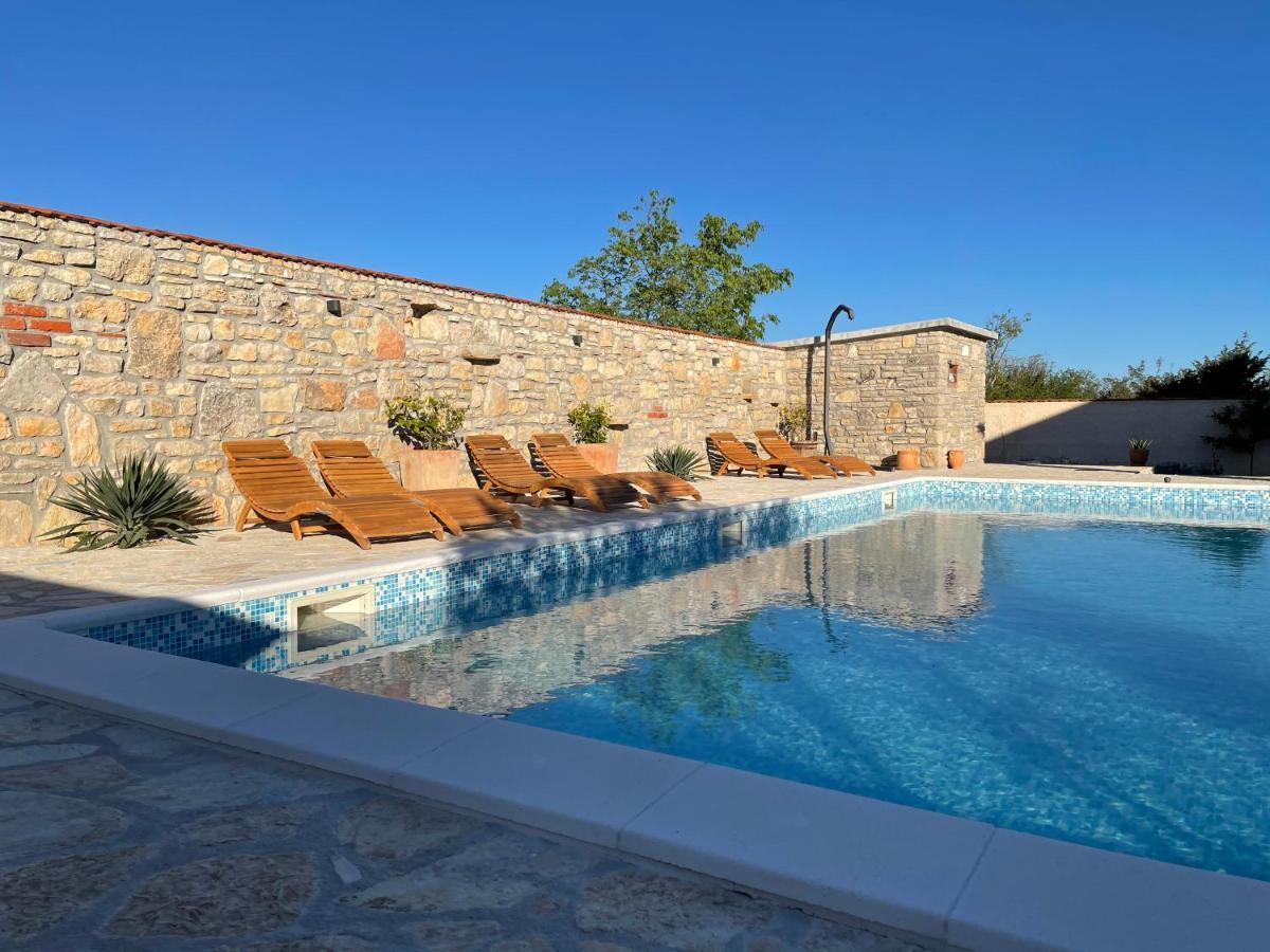Villa Maslina Saric Devrske Экстерьер фото